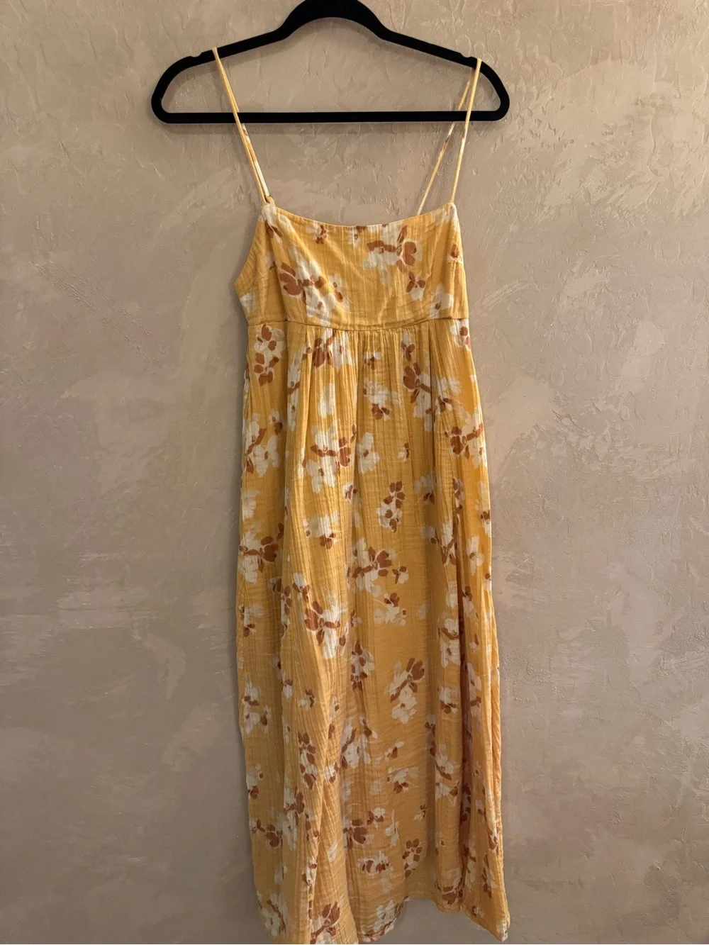 Abercrombie & Fitch sunny yellow